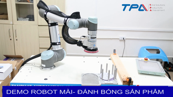 TPA ứng dụng robot mài - đánh bóng sản phẩm gỗ 
