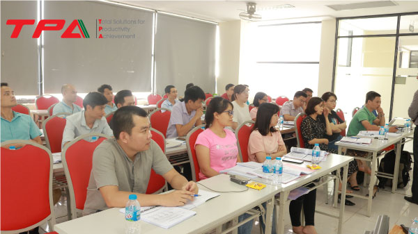 CBNV Quản lý của TPA hoàn thành khóa học "Nâng cao năng lực quản lý cấp trung" của viện kinh tế và thương mại quốc tế - trường đại học Ngoại thương Hà Nội